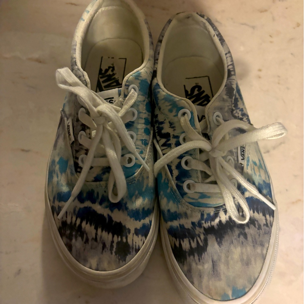 Vans size women’s 6